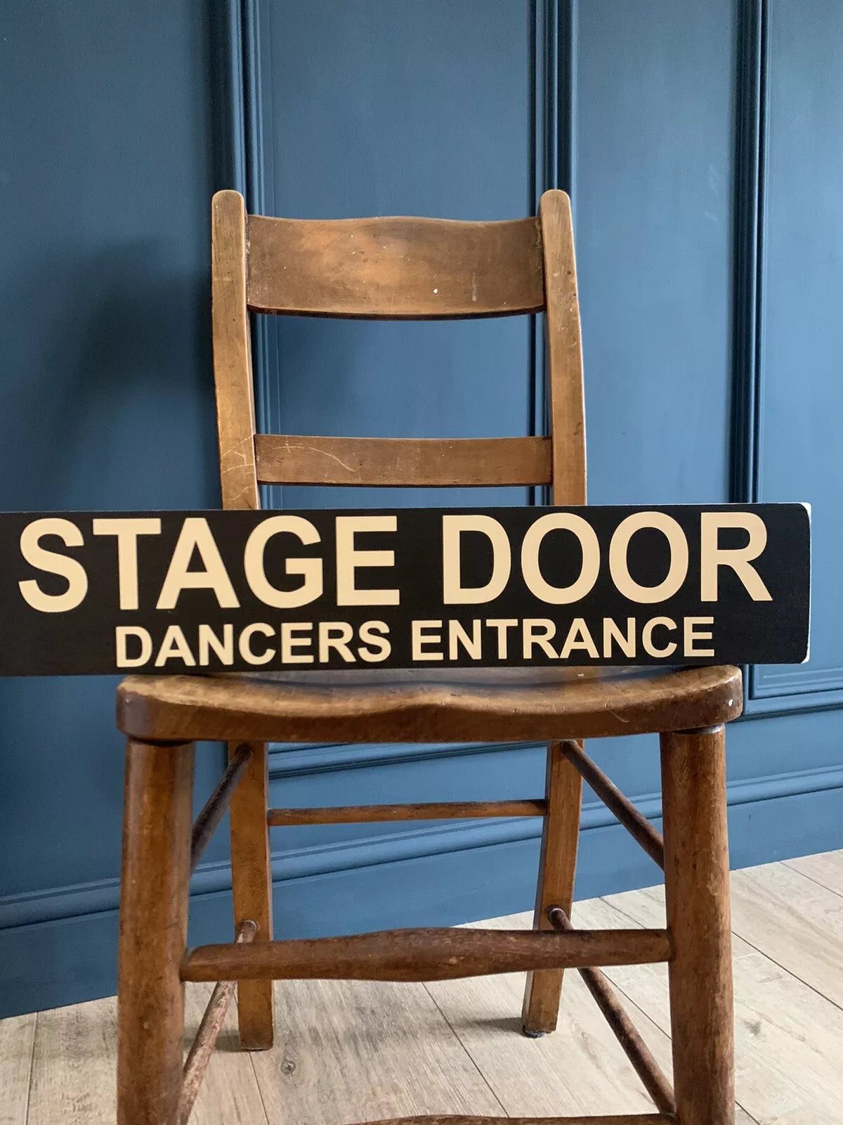 STAGE DOOR DANCERS ENTRANCE